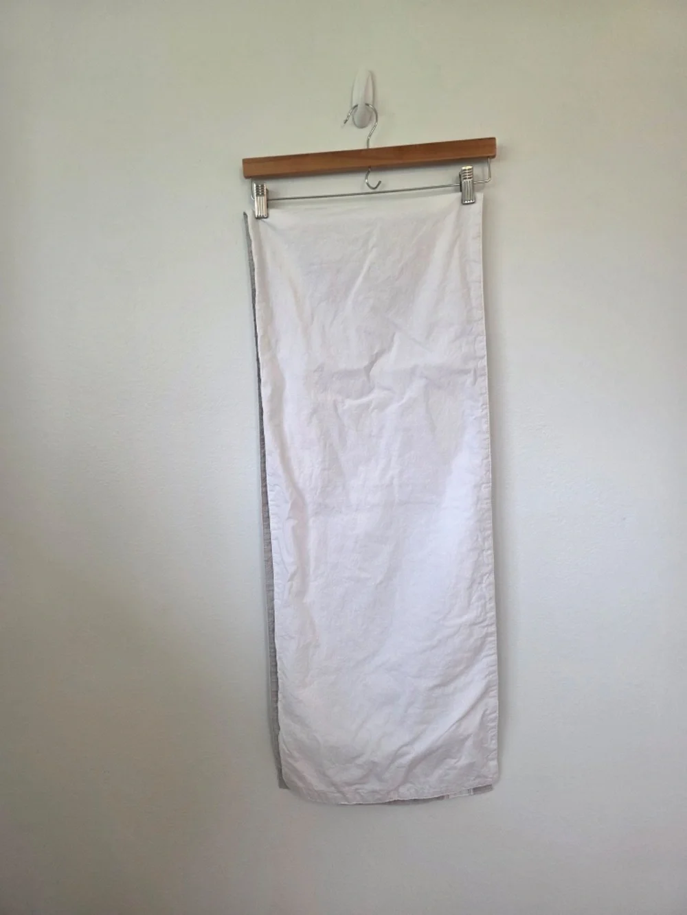 Grey/White Table Runner, 70 inches
